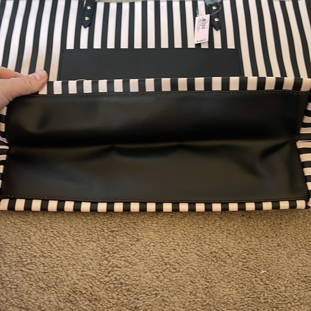 Bag - Picture 2 of 8